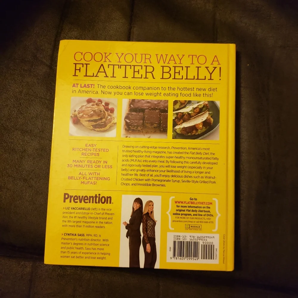 Flat Belly Deit Cook Book Hardcover by‎ Prevention.